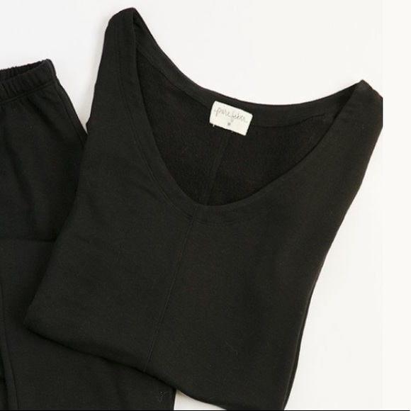 Pure Fiber Delilah black loungewear sweater! - Picture 7 of 7